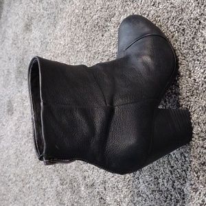 Vince Camuto Women Black booties |Size 7M